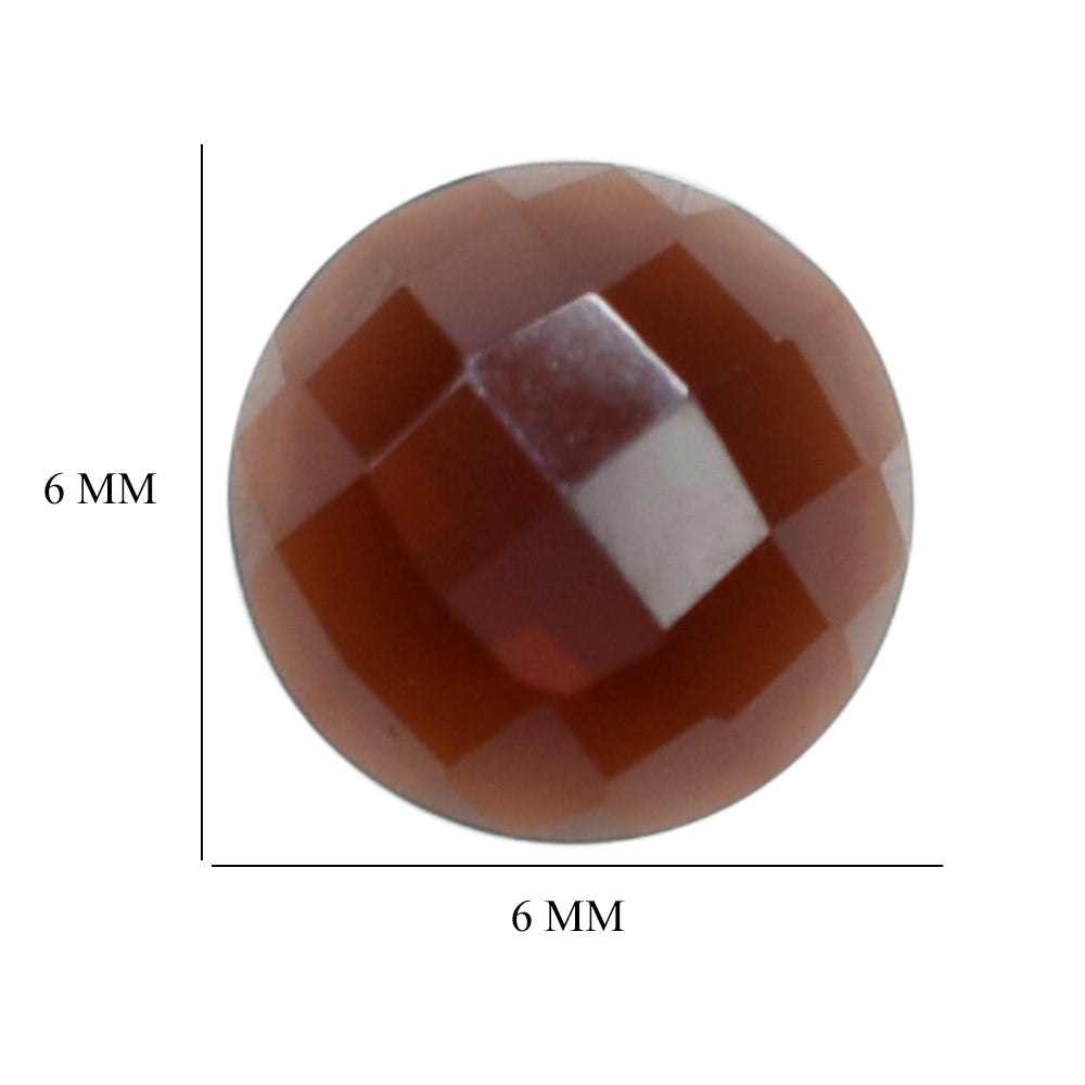 DARK RED GARNET CHECKER ROUND CAB 6MM 0.93 Cts.