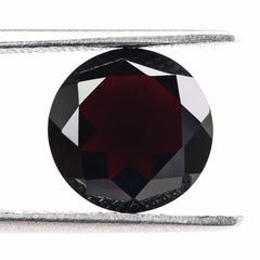 DARK RED GARNET CUT ROUND (BLACK) 10MM 3.85 Cts.