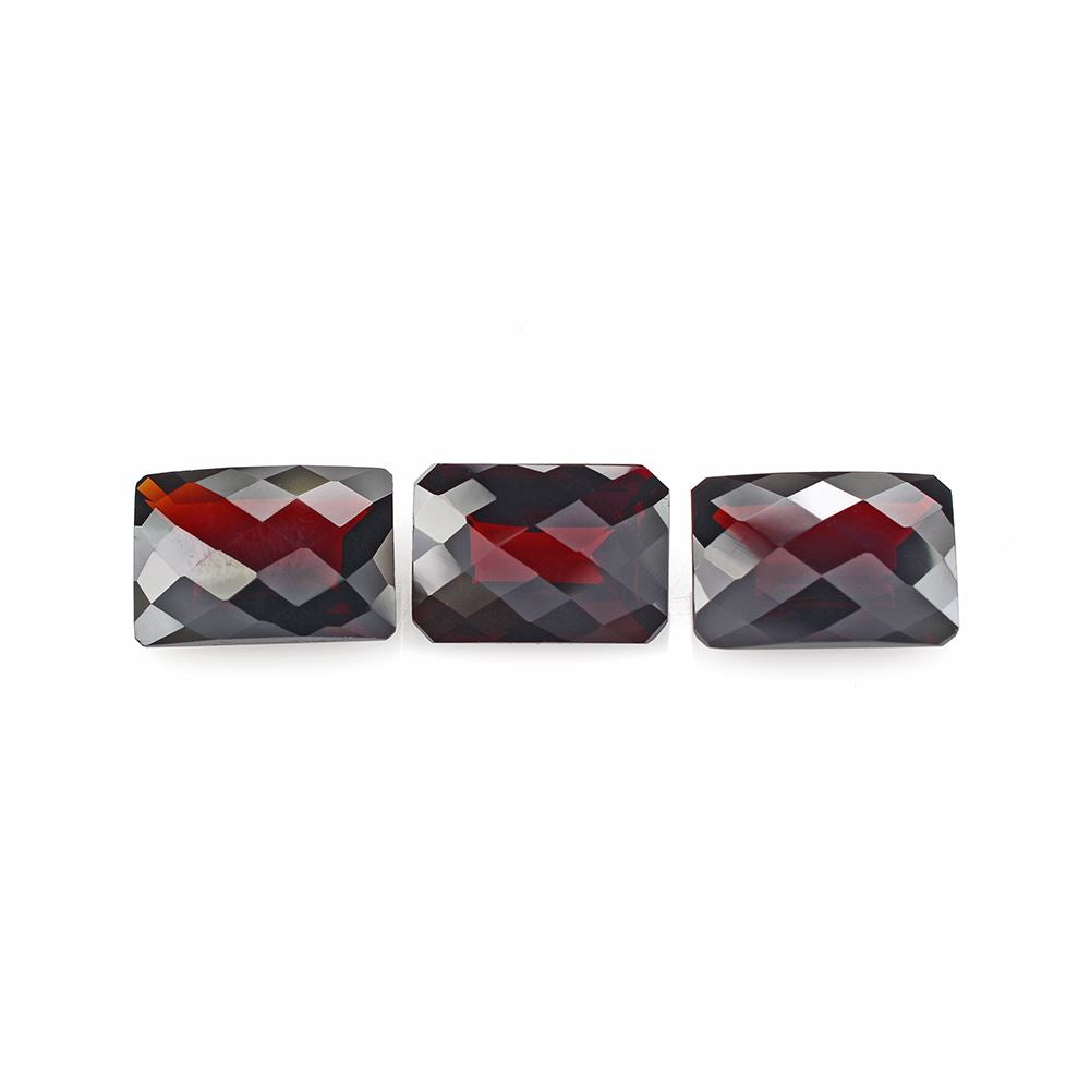 DARK RED GARNET CHECKER CUT OCTAGON 13X9MM 6.7 Cts.