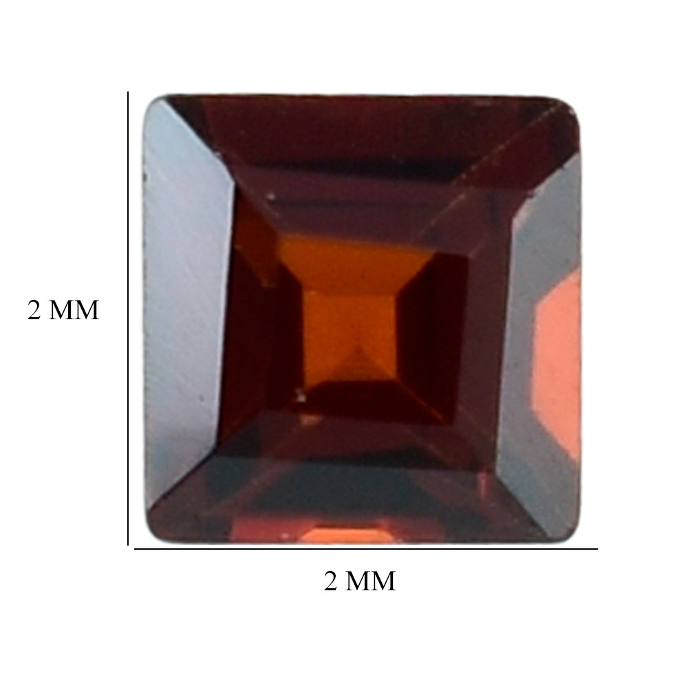 RED GARNET CUT SQUARE 2MM 0.06 Cts.