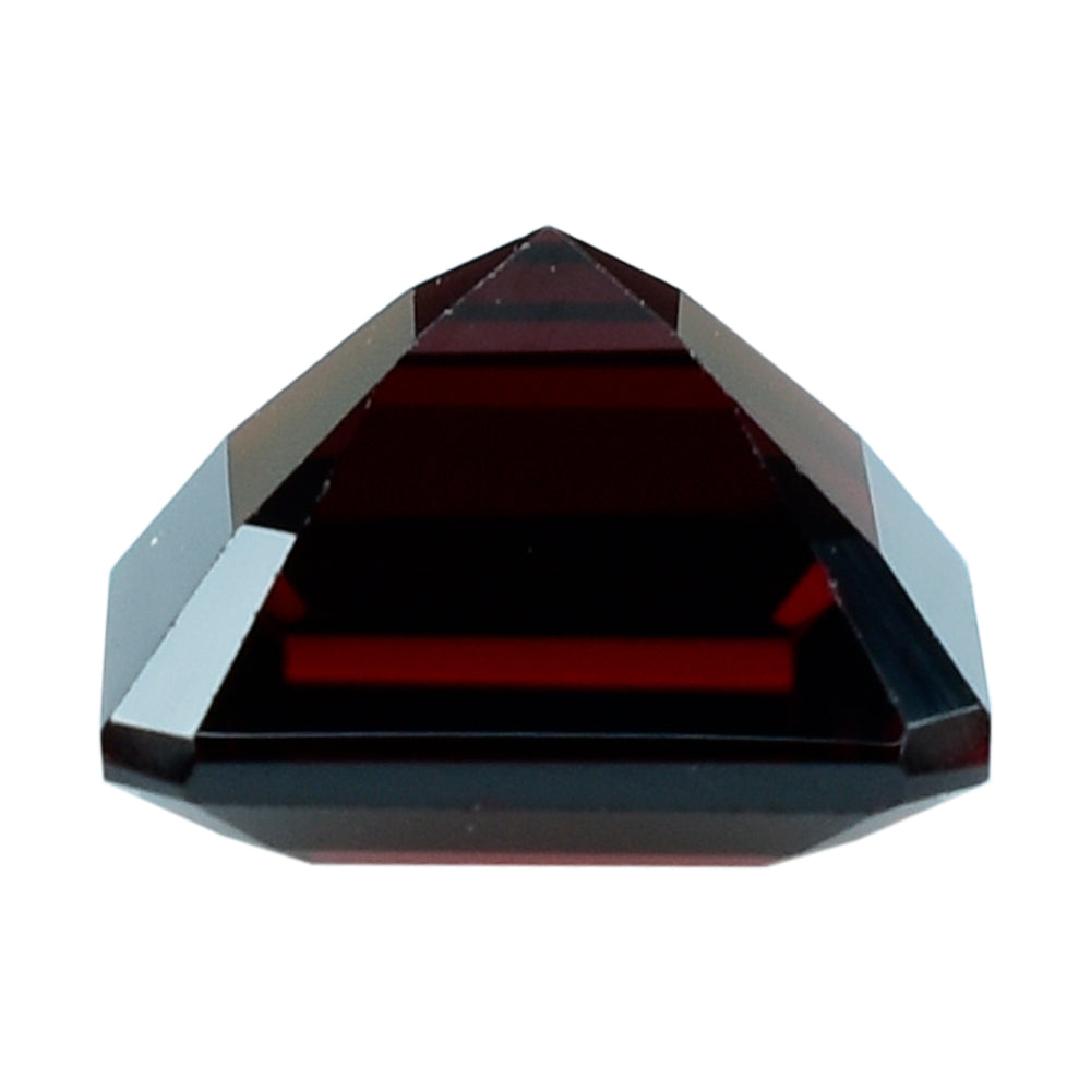 RED GARNET SQUARE-OCTAGON (MEDIUM) 10MM 5.69 Cts.