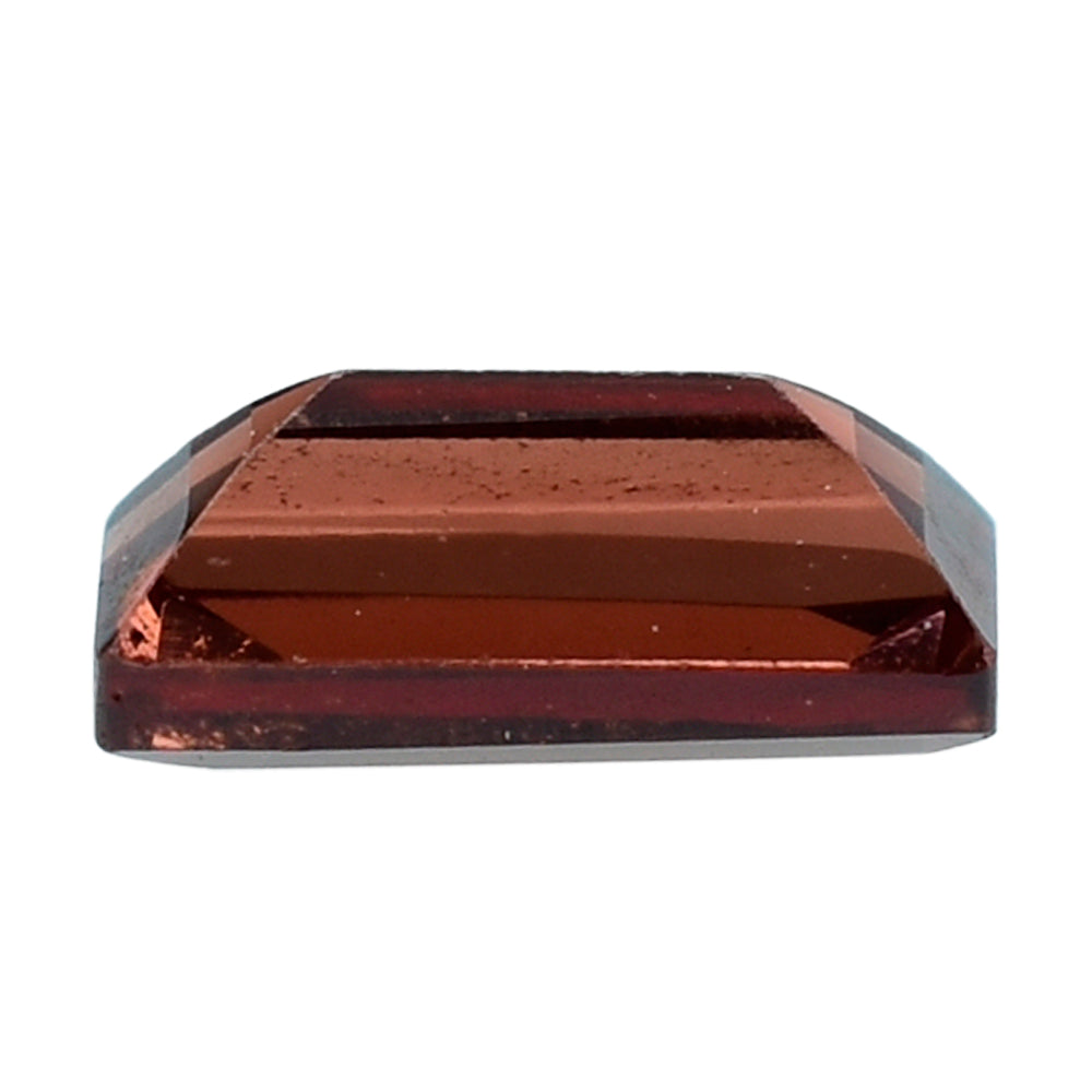 RED GARNET CUT BAGUETTE 5X2.50MM 0.28 Cts.