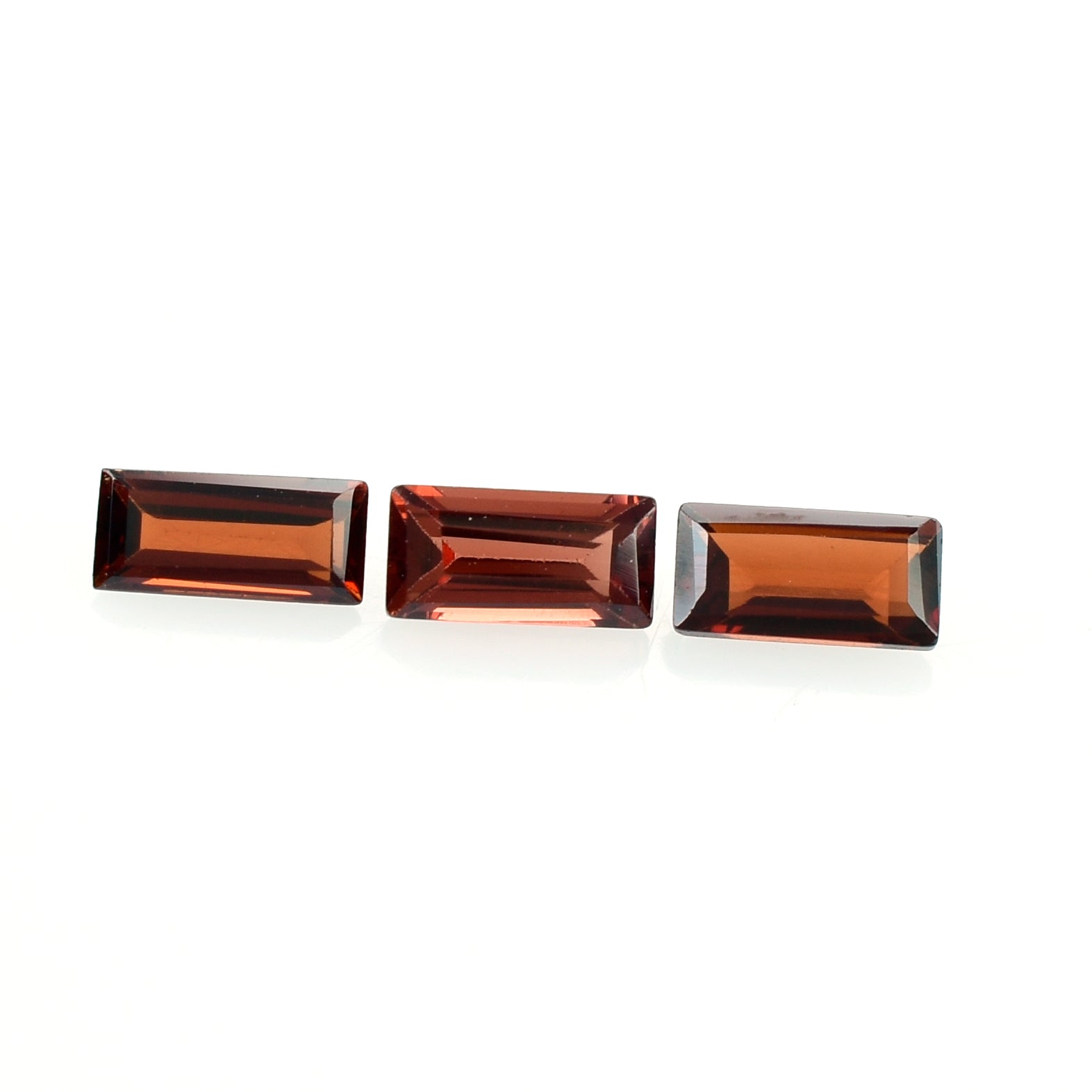 RED GARNET CUT BAGUETTE 5X2.50MM 0.28 Cts.