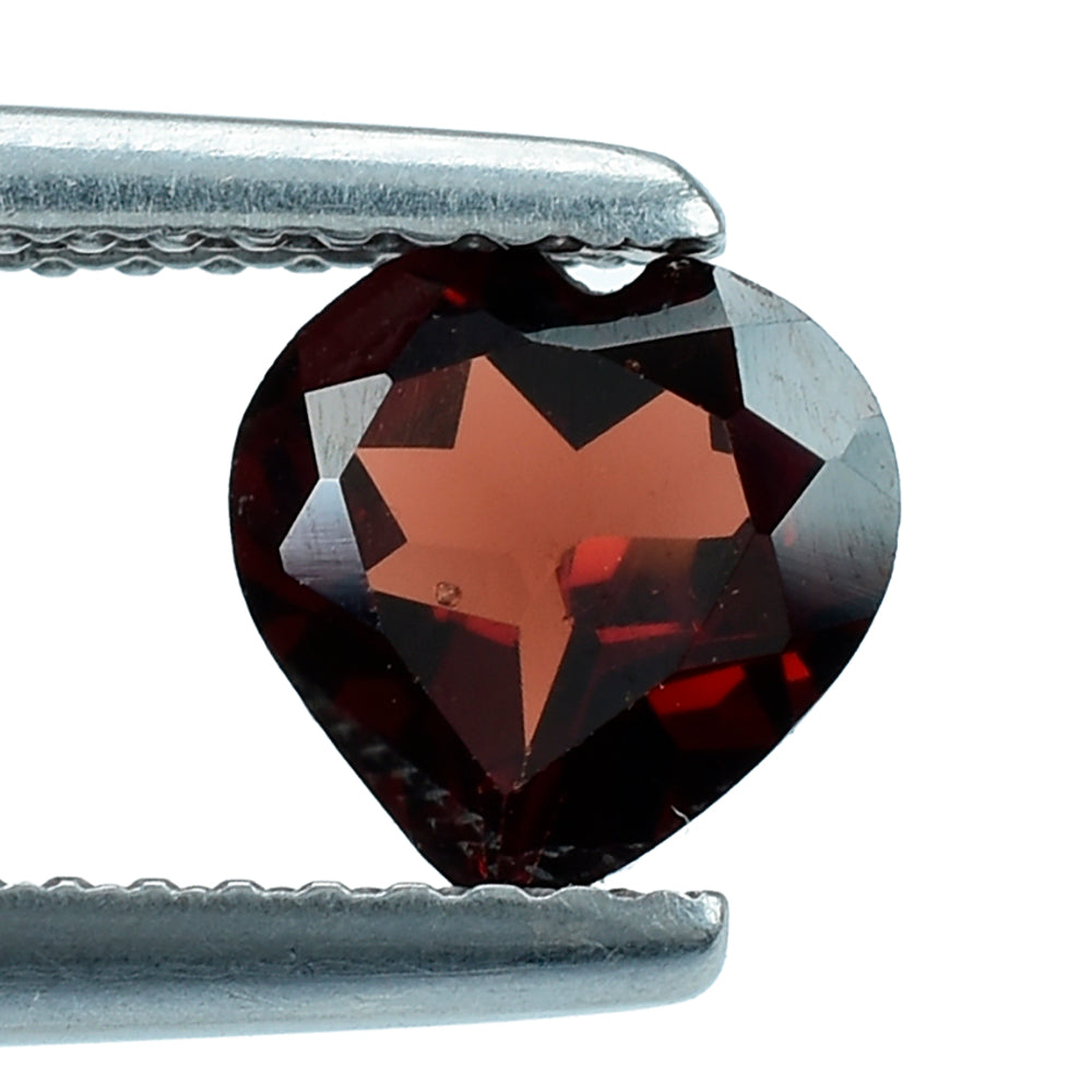 RED GARNET CUT HEART 7.00MM 1.15 Cts.