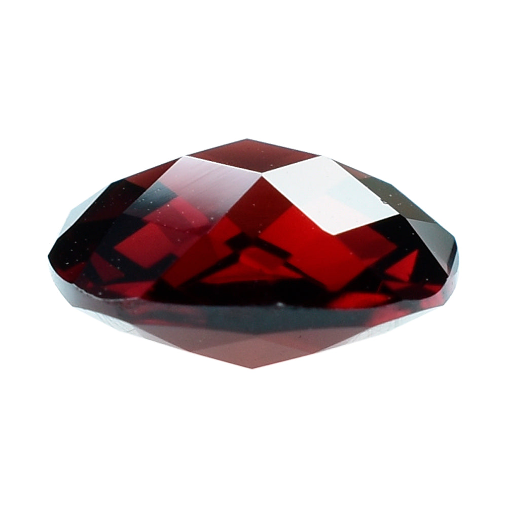 RED GARNET BRIOLETTE CUSHION 11MM 5.66 Cts.