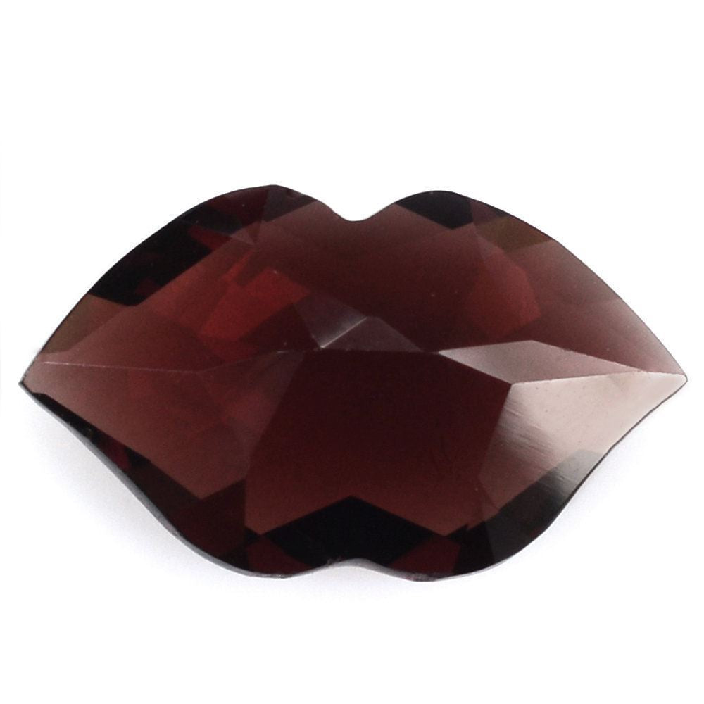 RED GARNET CHECKER CUT LIPS 16X9MM 5.94 Cts.