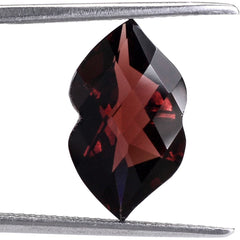 RED GARNET CHECKER CUT LIPS 16X9MM 5.94 Cts.