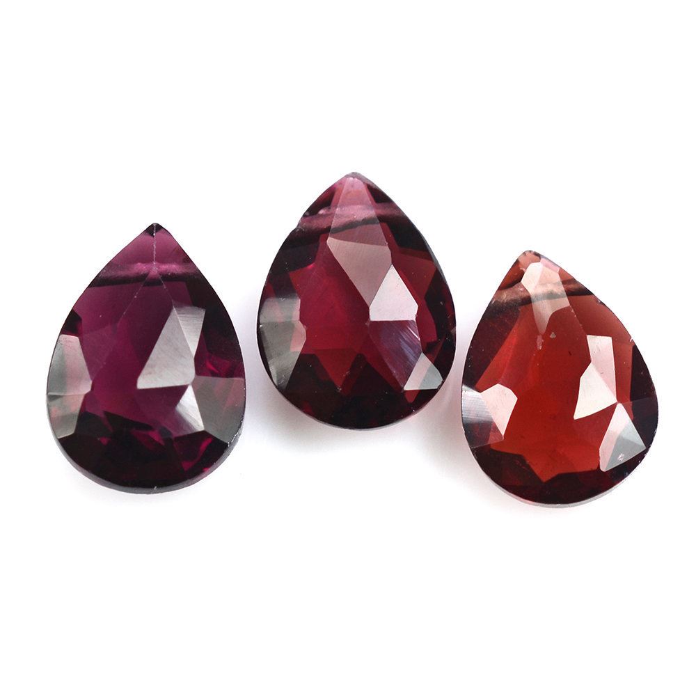 RED GARNET ROSE CUT BRIOLEETE PEAR (FULL DRILL) 7.50X5.50MM 1.18 Cts.