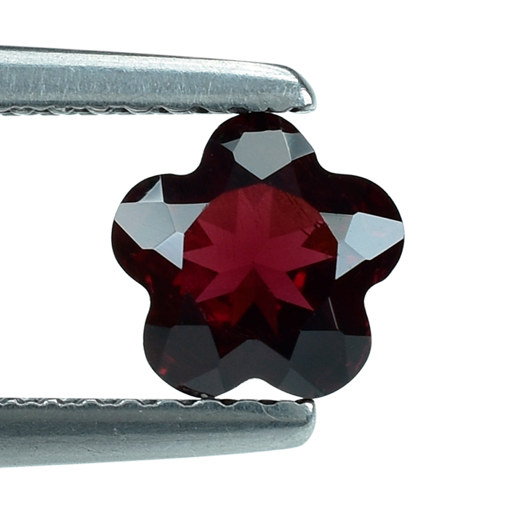 RED GARNET (OPEN) CUT FLOWER LEAF 6MM (TH.360-4.00MM) 1.25 Cts.