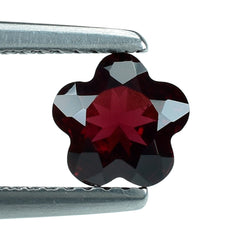 RED GARNET (OPEN) CUT FLOWER LEAF 6MM (TH.360-4.00MM) 1.25 Cts.