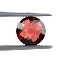 RED GARNET CHECKER CUT BRIOLETTE ROUND (OPEN RED) (CLEAN) 8.00MM 2.30 Cts.