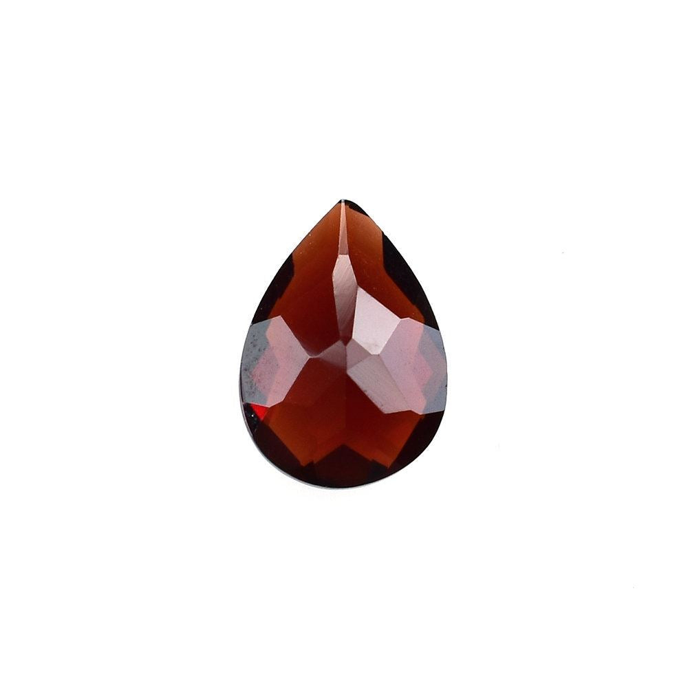 RED GARNET CHECKER CUT PEAR (MEDIUM/CLEAN) 7X5MM 0.93 Cts.