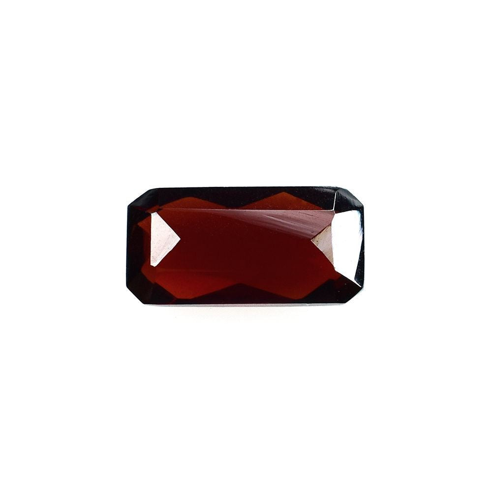 RED GARNET CHECKER CUT OCTAGON (DARK/CLEAN) 8X4MM 1.00 Cts.