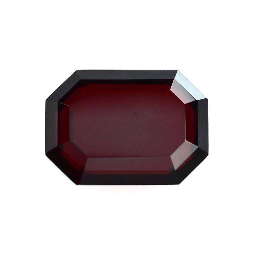 RED GARNET BOTH SIDE TABLE CUT OCTAGON (DARK/SI) 14X10MM 17.65 Cts.