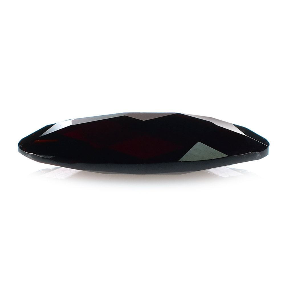 RED GARNET CHECKER CUT OVAL (DARK/HI) 18X9MM 5.90 Cts.