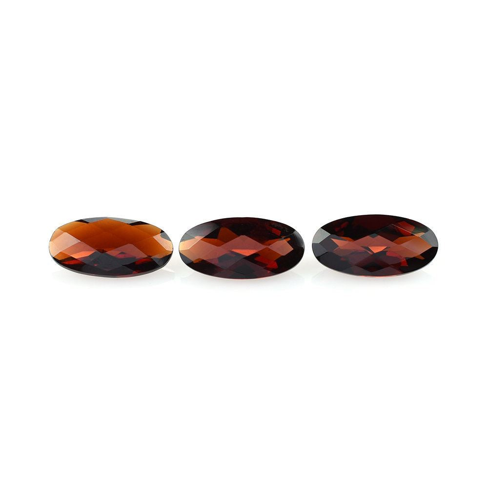 RED GARNET CHECKER CUT BRIOLETTE OVAL (OPEN RED) 14X7MM 3.50 Cts.