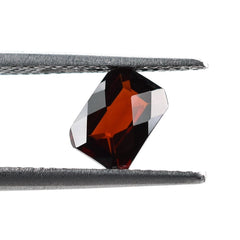 RED GARNET CHECKER CUT GEMSTONE BACK OCTAGON (MEDIUM/CLEAN) 7X5MM 1.05 Cts.