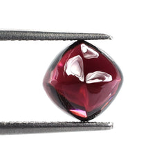 RED GARNET SUGARLOAF CUSHION CAB (MEDIUM/SI) 8X8MM 3.60 Cts.