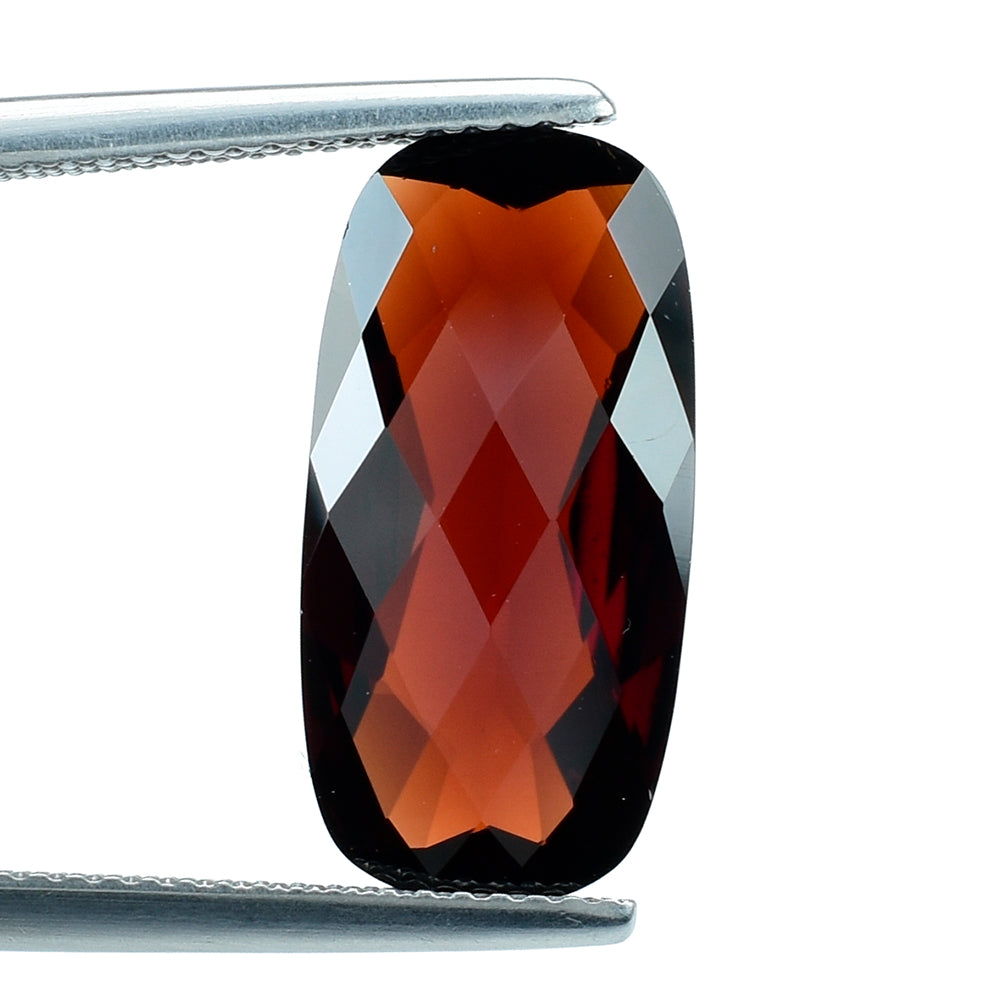 RED GARNET CHECKER CUT CUSHION 18X9 MM 6.90 Cts.