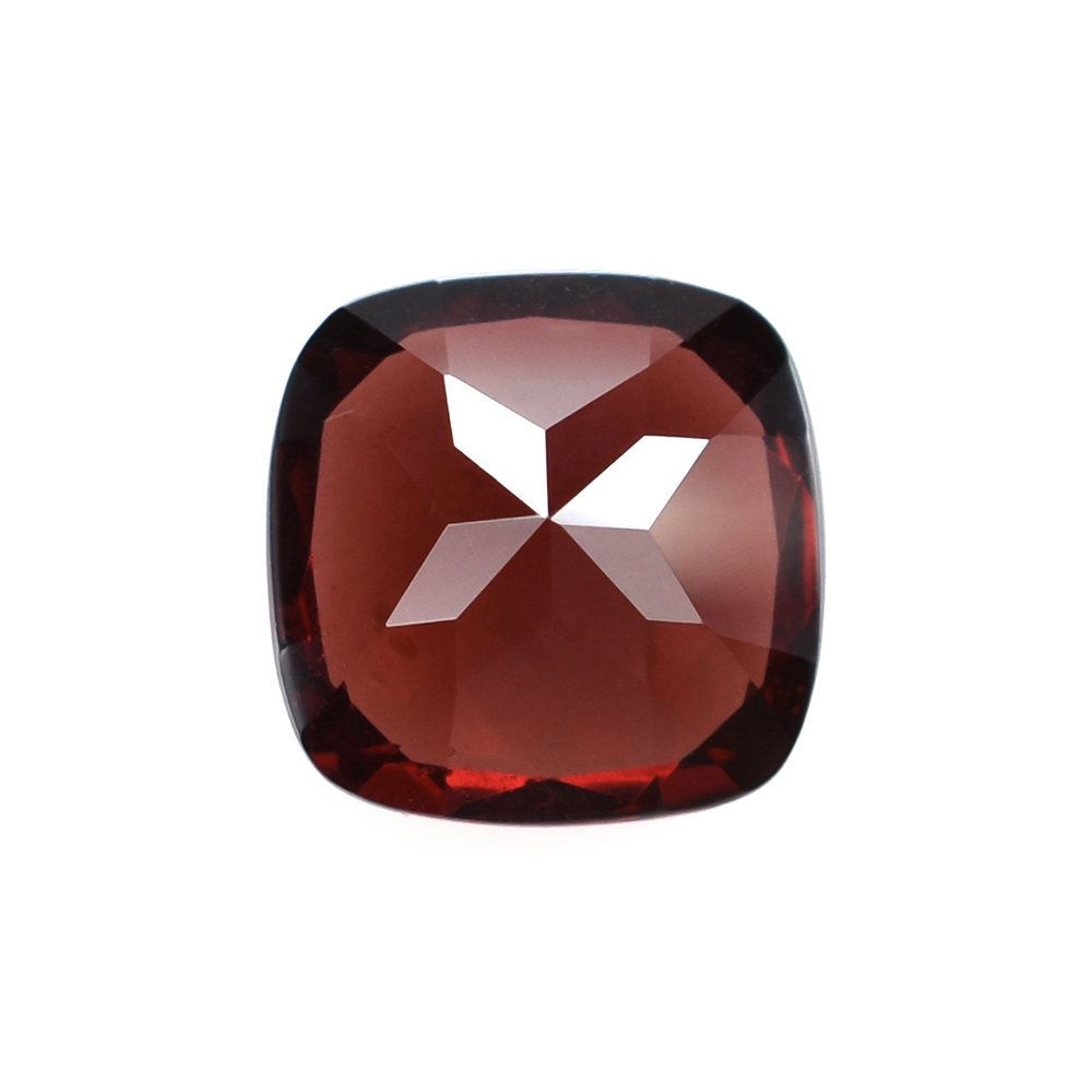 RED GARNET CUT CUSHION (MEDIUM/HI) 9X9MM 4.05 Cts.
