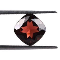RED GARNET CUT CUSHION (MEDIUM/HI) 9X9MM 4.05 Cts.