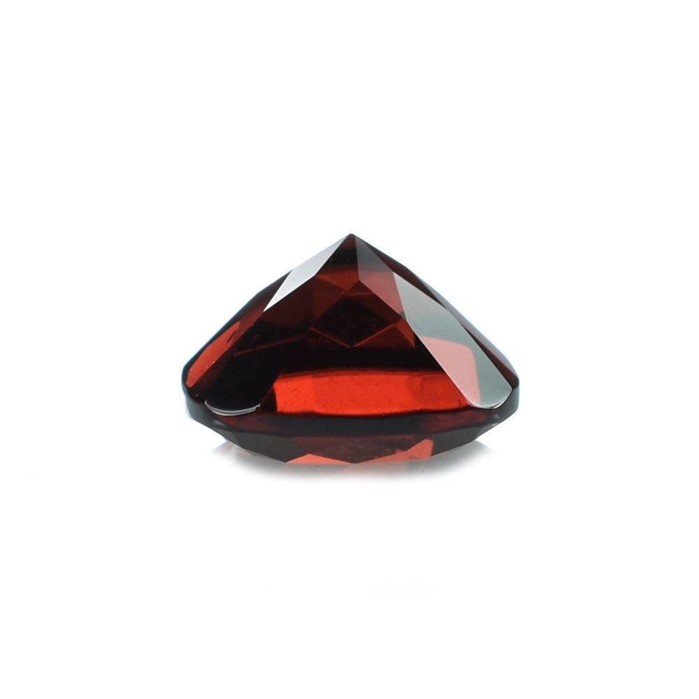 RED GARNET CUT CUSHION (MEDIUM/SI) 9X9MM 4.05 Cts.
