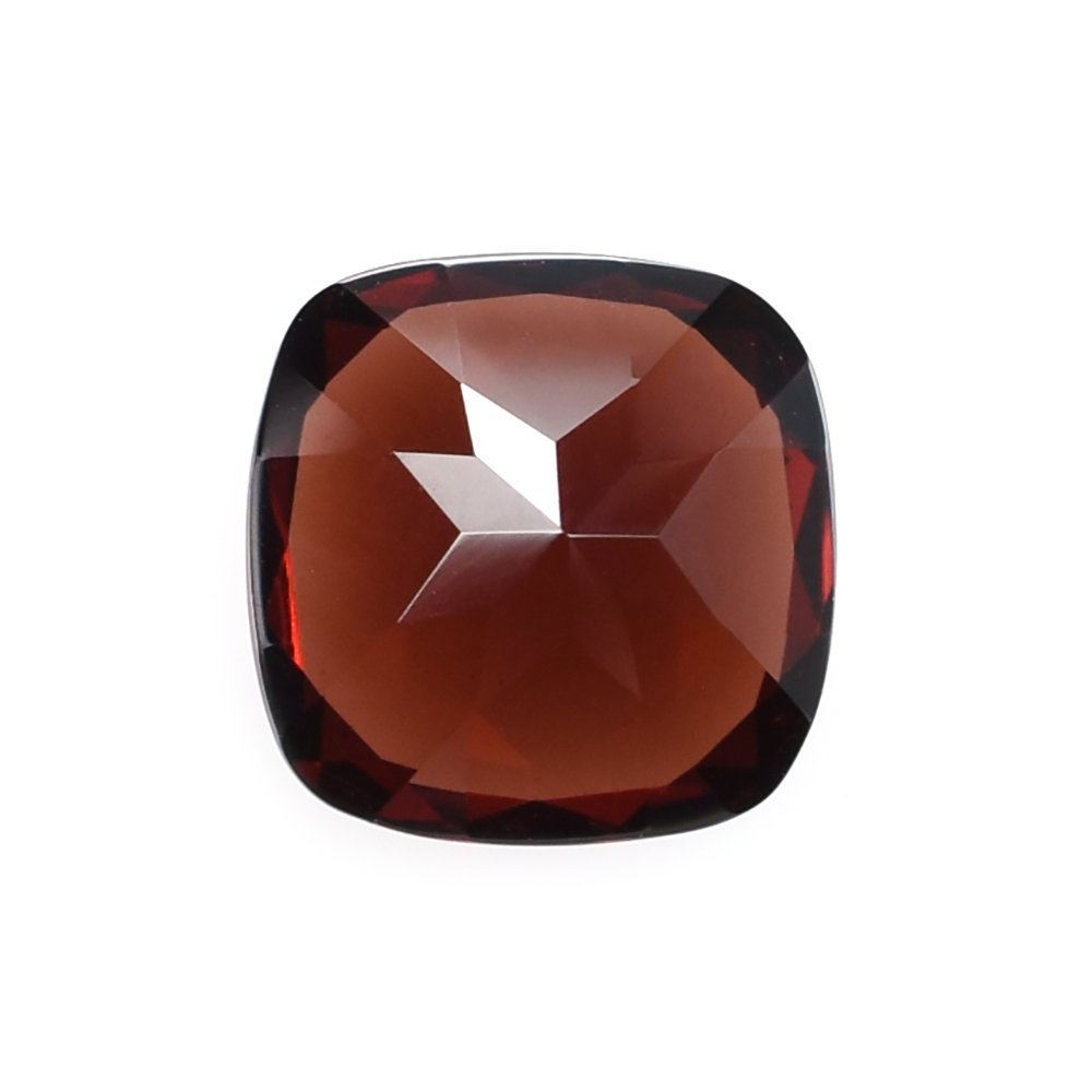 RED GARNET CUT CUSHION (MEDIUM/SI) 9X9MM 4.05 Cts.