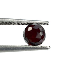 RED GARNET FACETED ROUND BALL (DARK/CLEAN) 5X5MM 1.41 Cts.