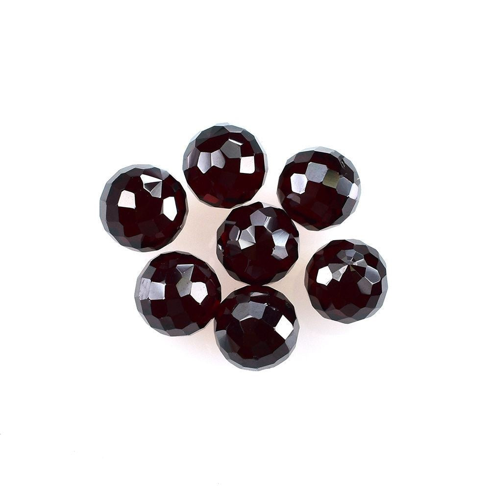 RED GARNET FACETED ROUND BALL (DARK/CLEAN) 5X5MM 1.41 Cts.