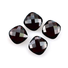 RED GARNET CHECKER CUT BRIOLETTE CUSHION (VERY DARK/CLEAN) (FILL DRILL-1.00MM) 13X13MM 10.20 Cts.