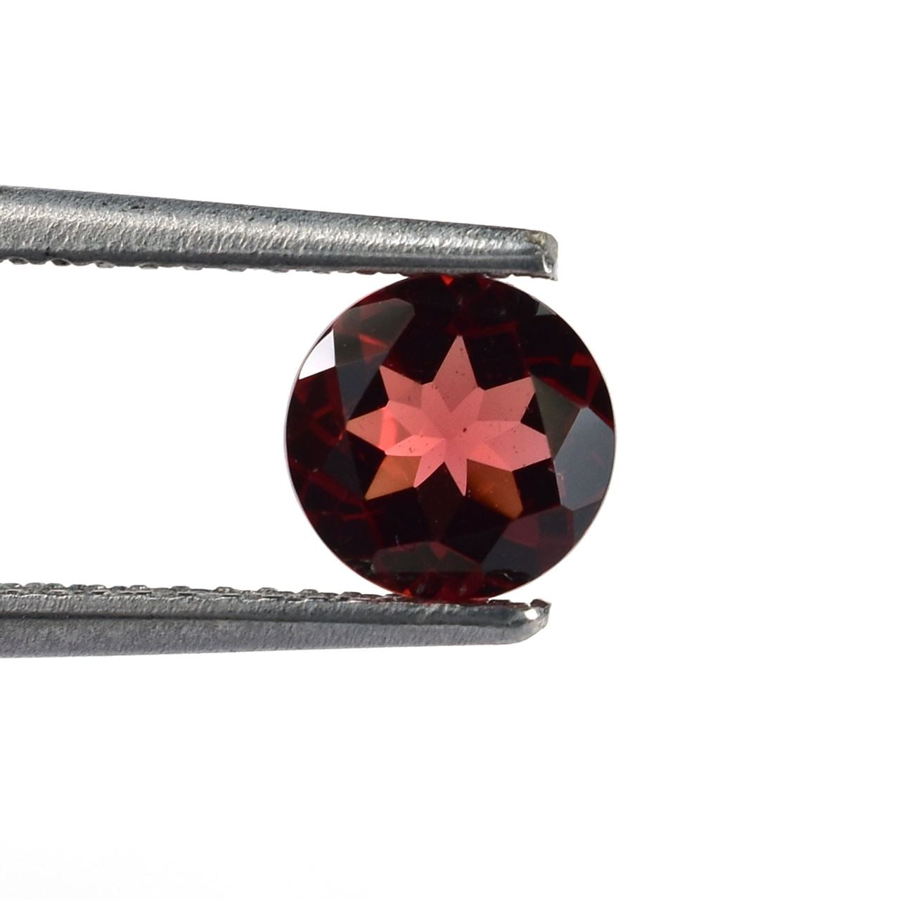 GARNET CUT ROUND (OPEN RED)( CLEAN) 6.00X6.00 MM 0.96 Cts.