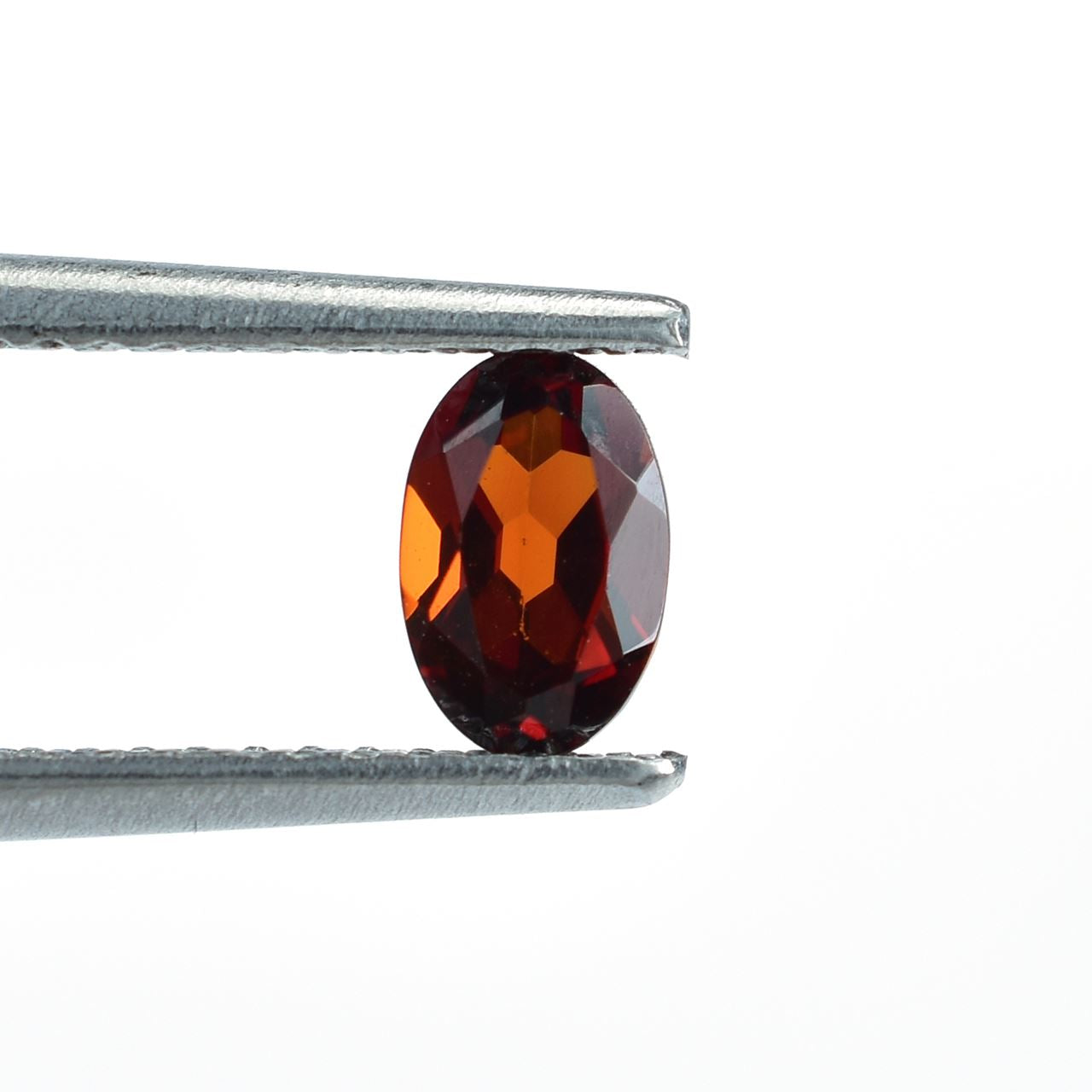 GARNET CUT OVAL (OPEN RED)(CLEAN) 6.00X4.00 MM 0.53 Cts.