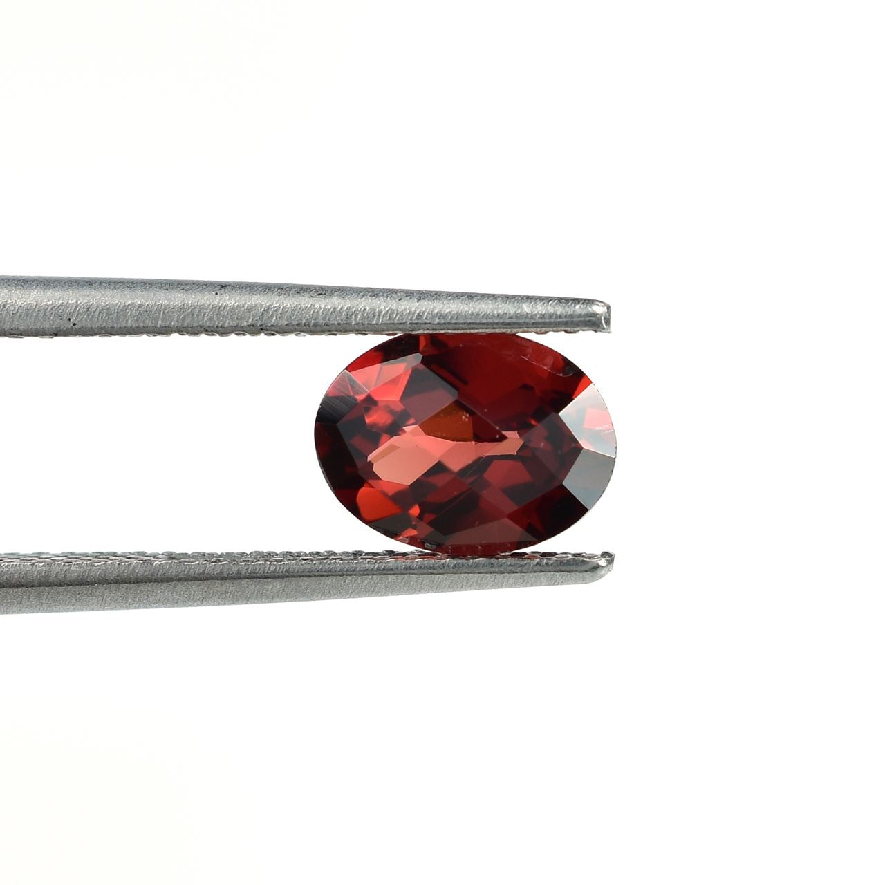 GARNET CHECKER CUT OVAL (OPEN RED)(SI) 8.00X6.00 MM 1.38 Cts.