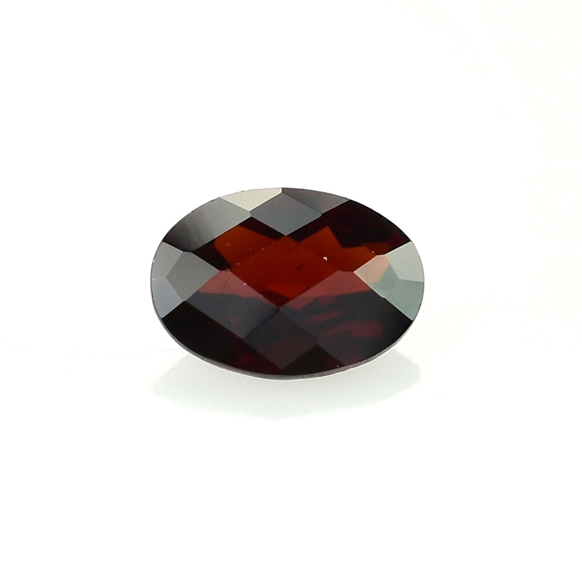 GARNET CHECKER CUT OVAL (DARK RED)(SI) 7.00X5.00 MM 0.80 Cts.