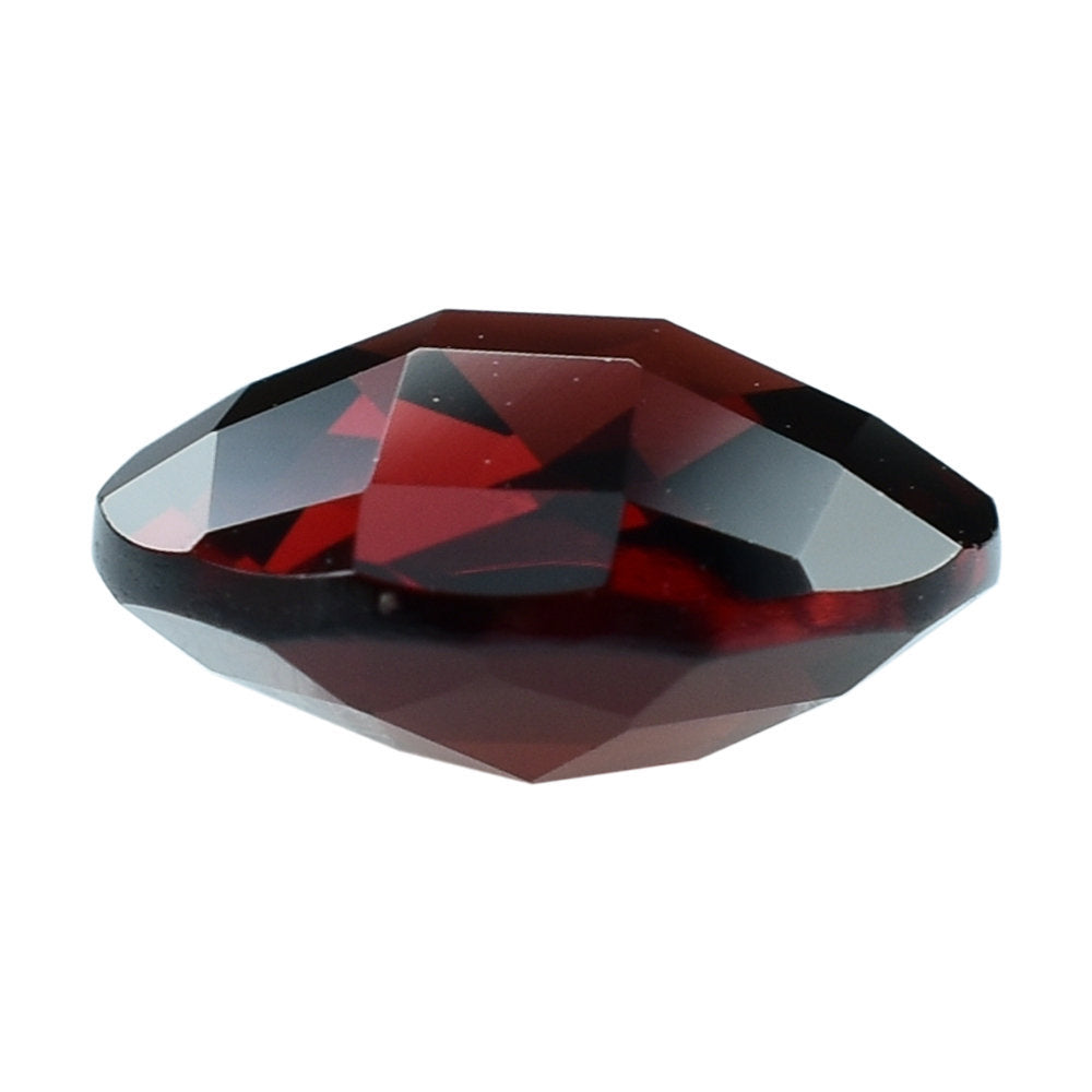 RED GARNET BRIOLETTE ROUND 11MM 5.56 Cts.