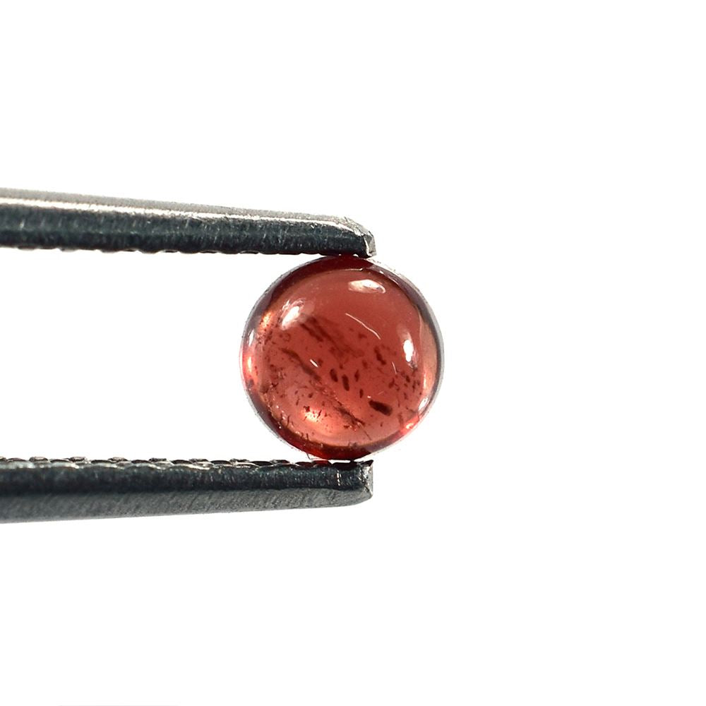 GARNET PLAIN ROUND CAB (MEDIUM RED)(SI)4.00X4.00 MM 0.40 Cts.