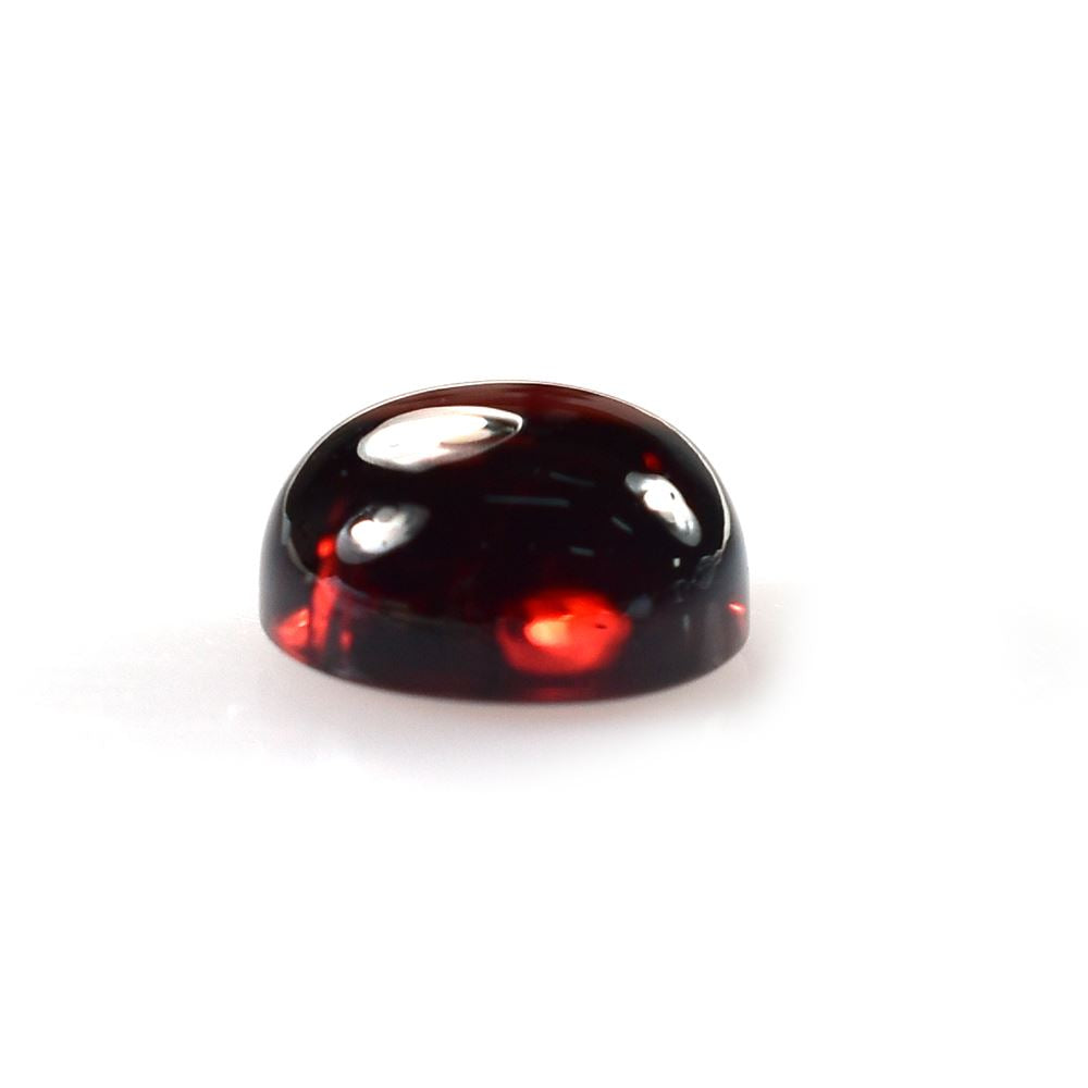 GARNET PLAIN ROUND CAB (DARK RED)(HI) 8.00X8.00 MM 2.96 Cts.
