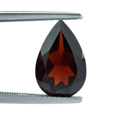 GARNET CUT PEAR (MEDIUM RED/CLEAN) 14.00X9.00 MM 4.60 Cts.