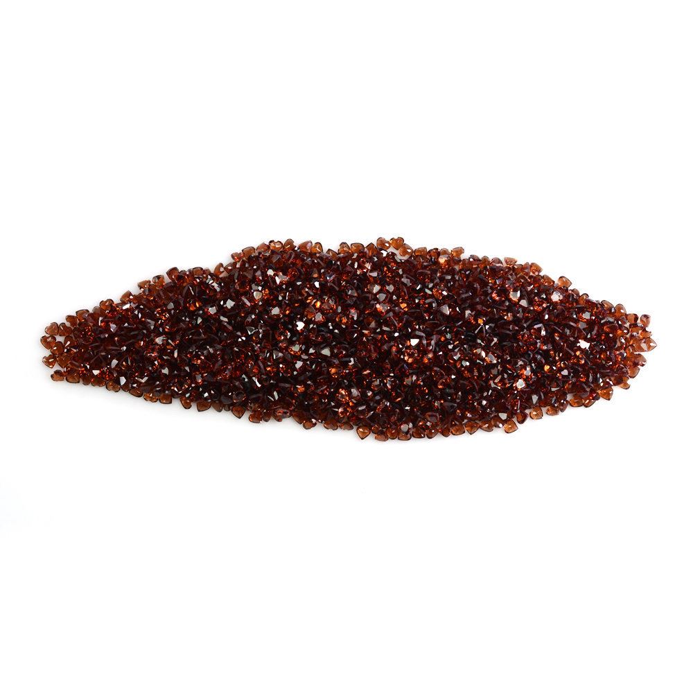 RED GARNET CUT HEART 2.25MM 0.06 Cts.