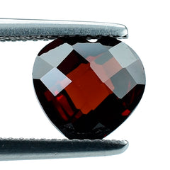 RED GARNET BRIOLETTE HEART 9MM (DARK/CLEAN) 2.96 Cts.