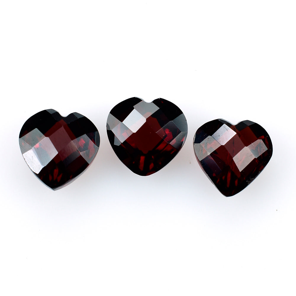 RED GARNET BRIOLETTE HEART 9MM (DARK/CLEAN) 2.96 Cts.