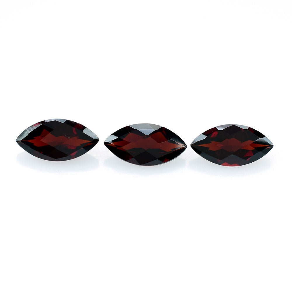 RED GARNET CHECKER CUT MARQUISE 10X5 MM 1.33 Cts.