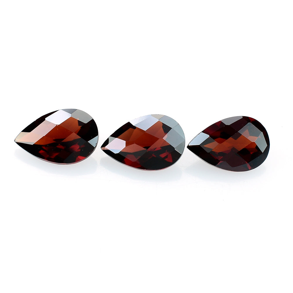 RED GARNET CHECKER CUT PEAR 9X6MM 1.38 Cts.