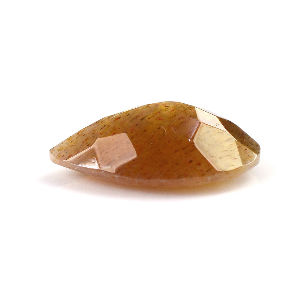GOLDEN SUNSTONE CUT PEAR 15X10MM 4.87 Cts.
