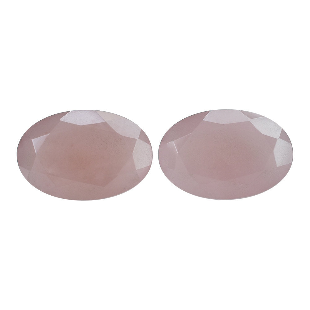 GUAVA QUARTZ CUT OVAL 12X8MM 3.05 Cts.