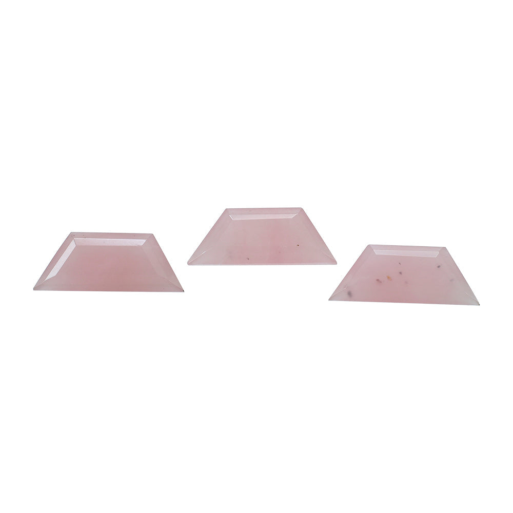GUAVA QUARTZ CUT FANCY 13X5MM 1.43 Cts.