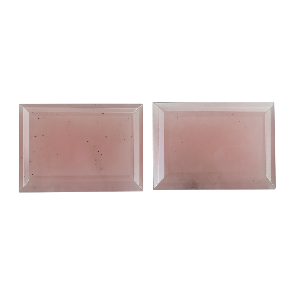 GUAVA QUARTZ CUT BAGUETTE 21X15MM 15.76 Cts.