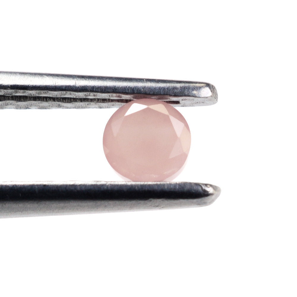 GUAVA QUARTZ BOTH SIDE TABLE CUT ROUND 4MM 0.29 Cts.