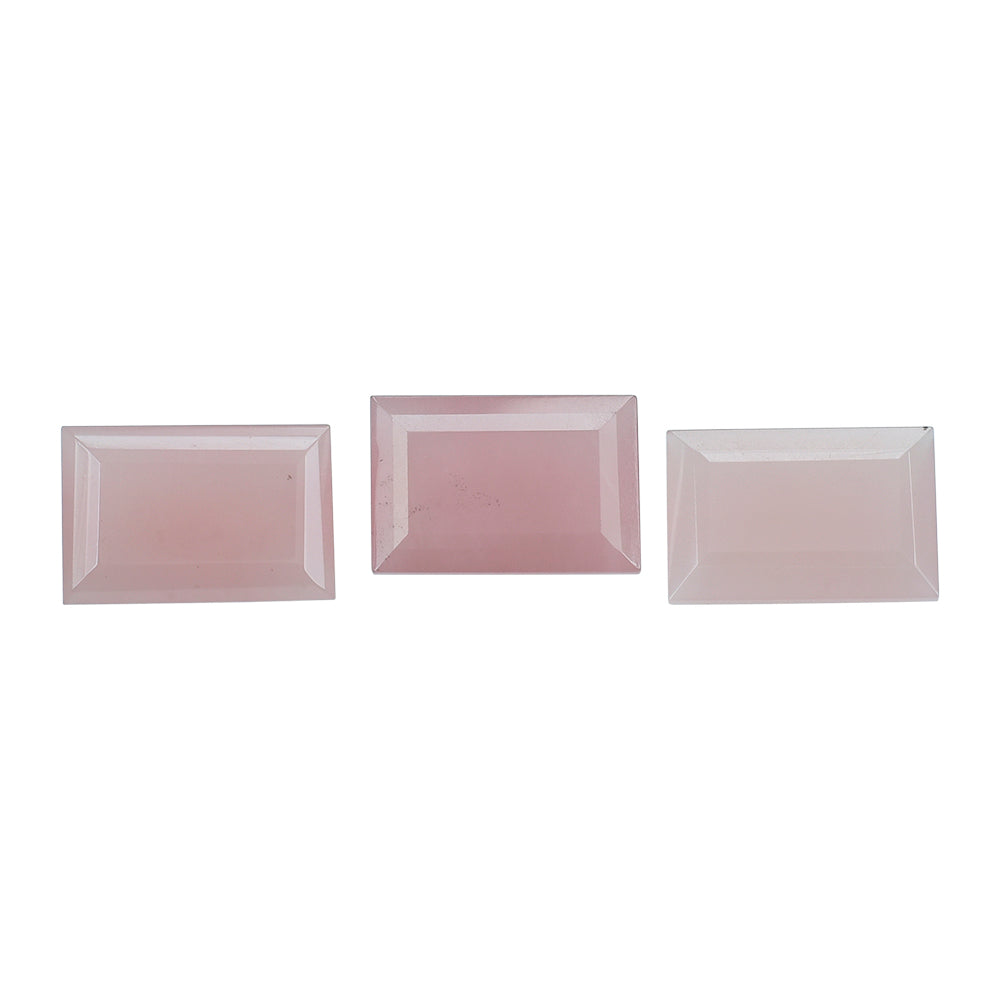 GUAVA QUARTZ CUT BAGUETTE 12X8MM 3.15 Cts.