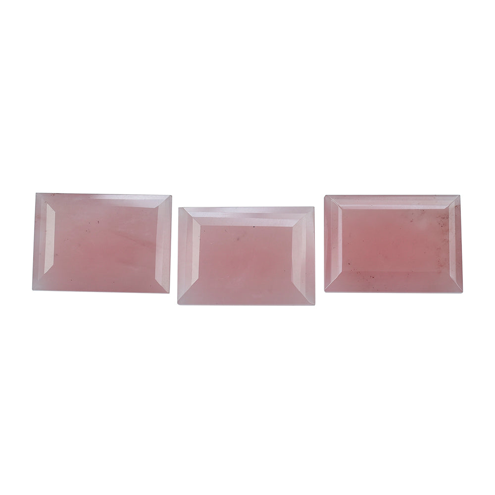 GUAVA QUARTZ BAGUETTE CUT 18X13MM 10.69 Cts.